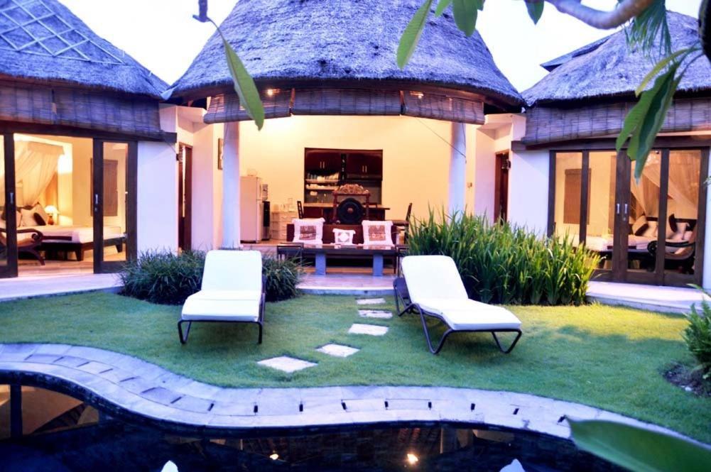 Villa Orchid Seminyak (Bali) Bagian luar foto